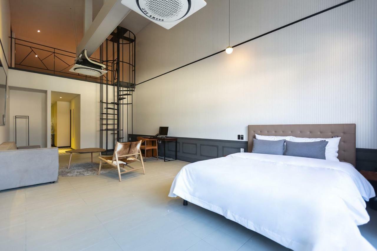 Brown Dot Hotel Gyeongju Exterior photo